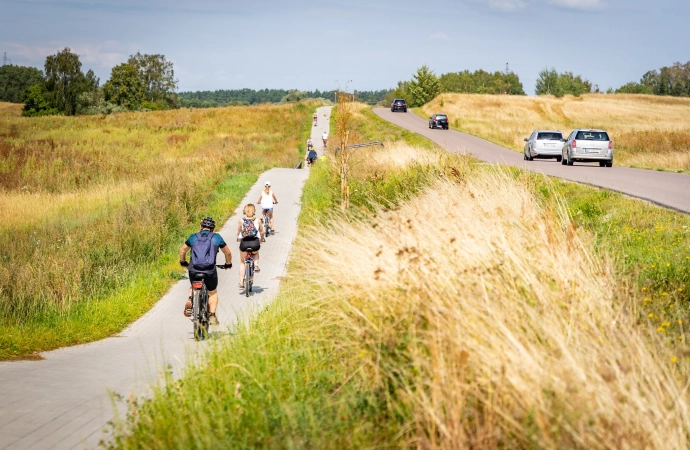 {To 300 km nowej trasy dla rowerzystów.}