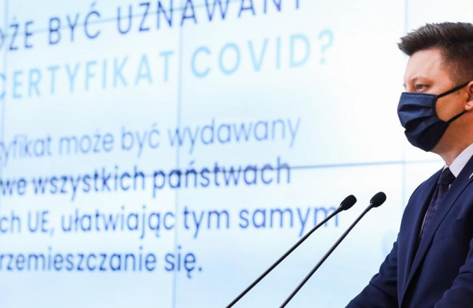 {W Polsce będzie szczepienie grupy 12 – 15 lat i wprowadzenie certyfikatów COVID.}